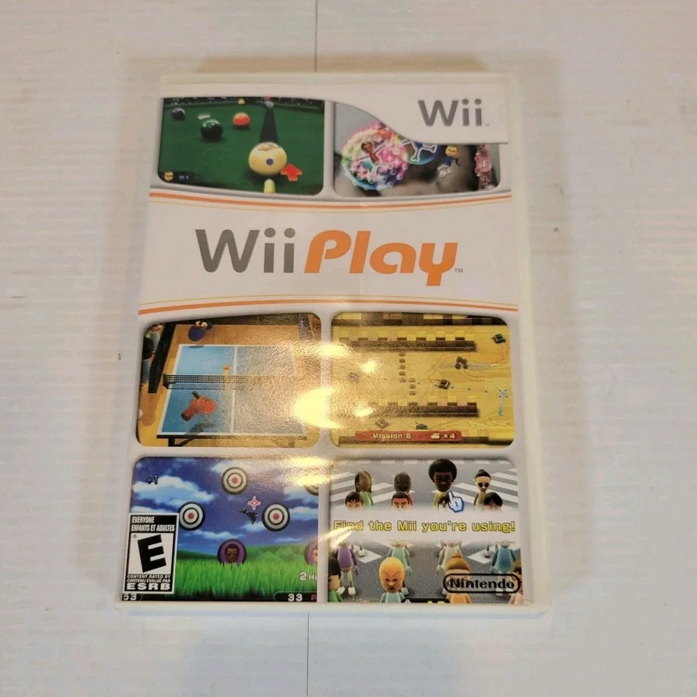 Wii Play Nintendo Game Disc, Case and Manual!